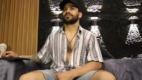 Leo  Diaz online show from June 5, 12:39 am