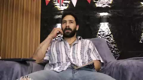 Leo  Diaz online show from June 29, 11:05 pm
