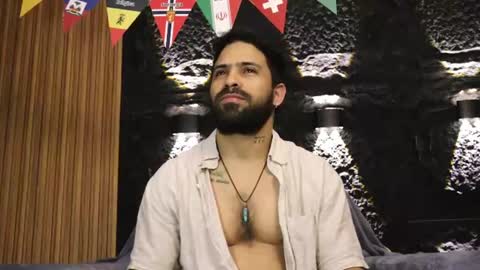 Leo  Diaz online show from July 6, 10:34 pm