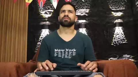 Leo  Diaz online show from July 11, 1:19 am