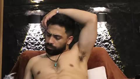Leo  Diaz online show from July 18, 10:24 pm