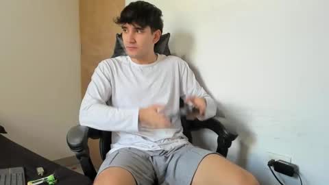 Leo Jones online show from September 23, 3:15 pm