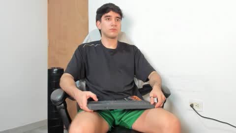 Leo Jones online show from December 1, 12:26 am