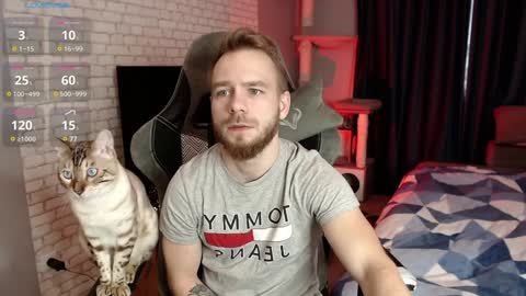 Snapshot of leo_stephens chatting on December 25, 11:33 am leo_stephens online show from December 25, 11:33 am