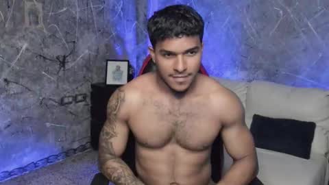 Leo independent model online show from September 28, 1:33 am