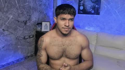 Leo independent model online show from December 16, 12:48 am