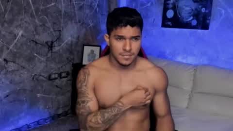 Leo independent model online show from February 26, 1:37 am