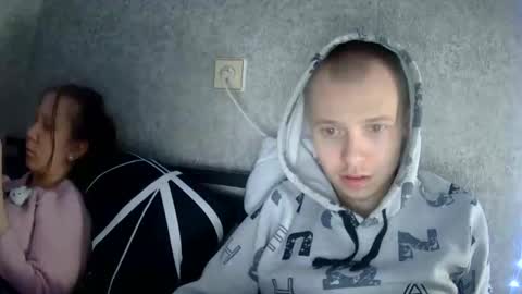 Snapshot of leo_timm chatting on February 2, 9:35 pm leo_timm online show from February 2, 9:35 pm