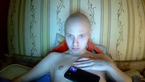 Snapshot of leo_timm chatting on May 9, 10:59 pm leo_timm online show from May 9, 10:59 pm