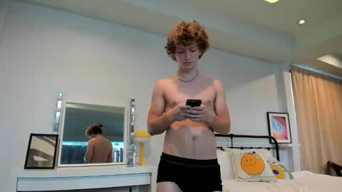 leo_wildd online show from October 19, 8:59 am