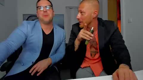 Snapshot of leoboyf4f chatting on February 19, 2:01 am TheBigLeo online show from February 19, 2:01 am