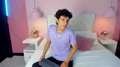 Leo online show from March 19, 3:10 am