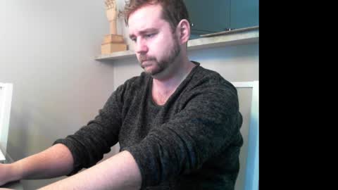 Snapshot of leofromsweden chatting on February 28, 8:31 am Leofromsweden online show from February 28, 8:31 am