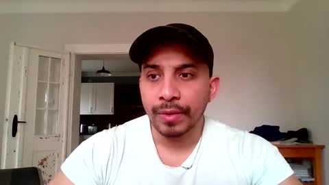 leohillmann online show from March 19, 8:51 am