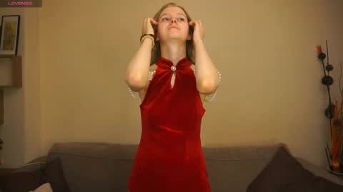 Hello Im Roxy Im just starting my journey here so lets get acquainted online show from February 14, 8:38 pm