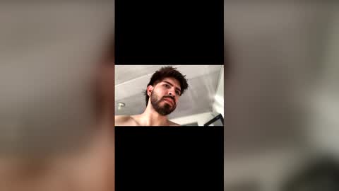 Snapshot of leoliciousss chatting on December 21, 7:32 pm Leo online show from December 21, 7:32 pm