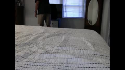 Snapshot of leologan chatting on September 20, 12:28 pm leologan online show from September 20, 12:28 pm