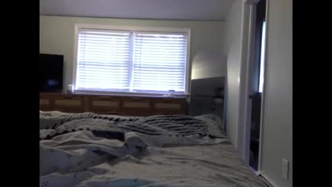 Snapshot of leologan chatting on March 19, 3:27 pm leologan online show from March 19, 3:27 pm