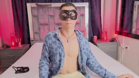 leomonnroe online show from February 11, 7:19 pm