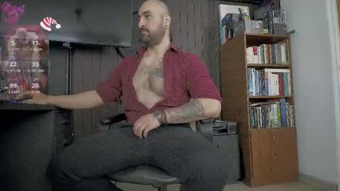 Leon online show from December 16, 1:16 pm