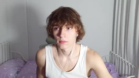 Leon online show from May 28, 4:26 pm