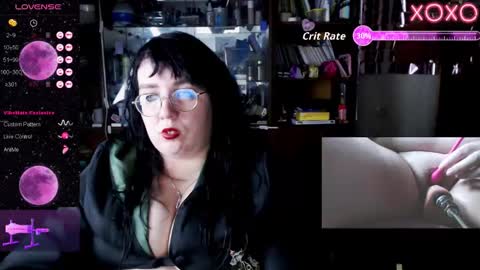 Snapshot of leona_harrison chatting on November 1, 7:49 pm Leona Harrison online show from November 1, 7:49 pm