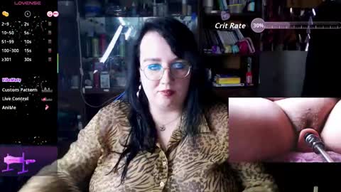 Snapshot of leona_harrison chatting on November 12, 1:39 am Leona Harrison online show from November 12, 1:39 am