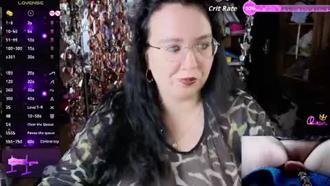 Leona Harrison online show from June 23, 11:30 am
