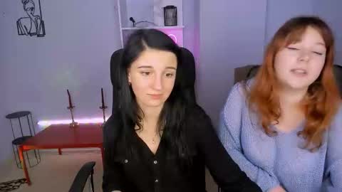 Leona online show from November 18, 2:17 am