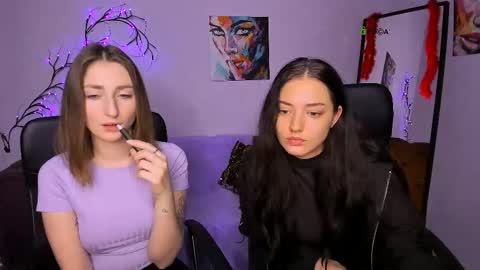 Leona online show from November 19, 6:46 am