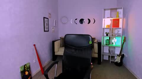 Leona online show from November 22, 10:36 am