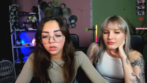 Leona online show from December 4, 11:30 am