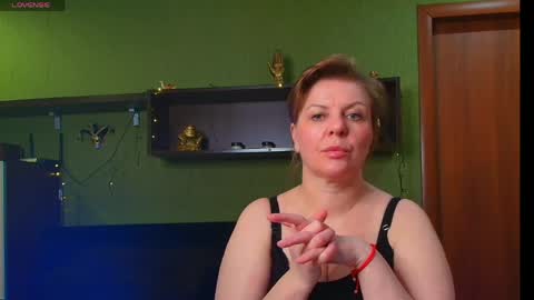 Leona tracie online show from April 24, 9:56 am