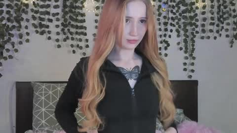 Snapshot of leona_vixen chatting on May 18, 6:52 am Leona online show from May 18, 6:52 am