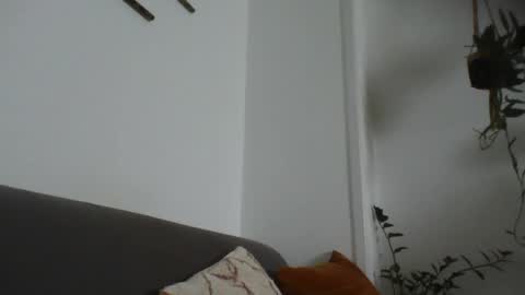 Snapshot of leonardo_grande chatting on June 8, 1:22 pm Leonardo online show from June 8, 1:22 pm