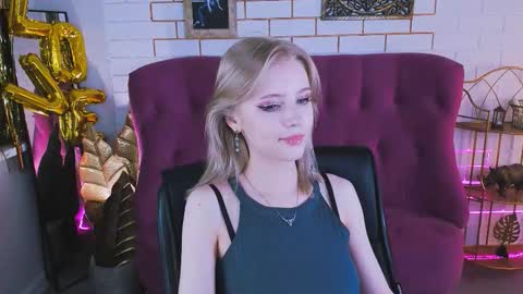 leonastone online show from October 9, 5:11 pm