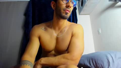 Snapshot of leondevereda_ chatting on November 11, 12:54 am Len online show from November 11, 12:54 am