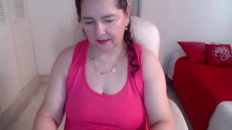 leonela   online show from June 7, 12:09 pm