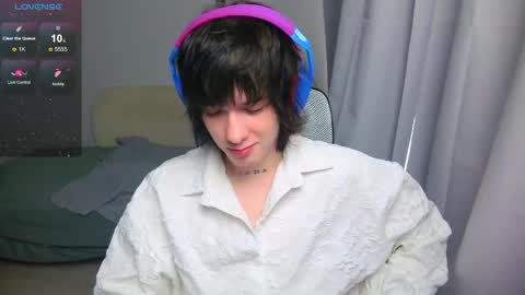 leonkissboy online show from April 30, 2:18 am