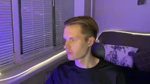 Leon online show from January 16, 6:01 pm