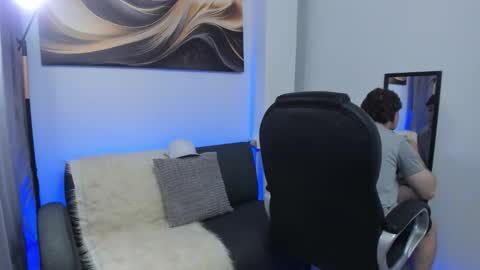 Leo  online show from January 15, 4:06 am