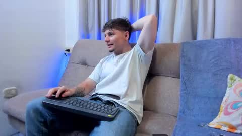 Leo  online show from February 28, 4:35 am