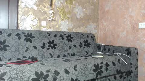 Snapshot of leoroman chatting on December 3, 9:07 am leoroman online show from December 3, 9:07 am