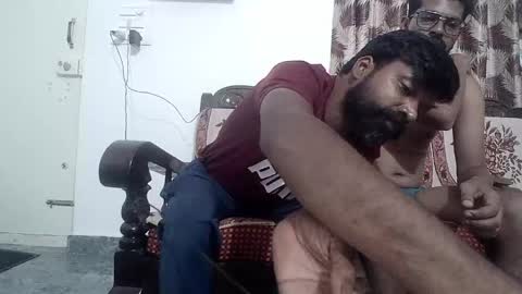 Snapshot of leosbroad chatting on April 13, 2:55 pm Leo online show from April 13, 2:55 pm