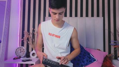 Snapshot of leotease chatting on April 29, 7:20 pm leotease online show from April 29, 7:20 pm