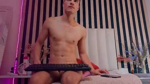 Snapshot of leotease chatting on May 15, 10:50 pm leotease online show from May 15, 10:50 pm
