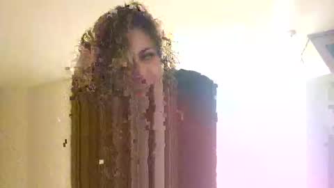 Snapshot of leothegirl88 chatting on April 5, 6:43 am leothegirl88 online show from April 5, 6:43 am