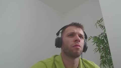 leozinhohd online show from November 11, 7:03 pm