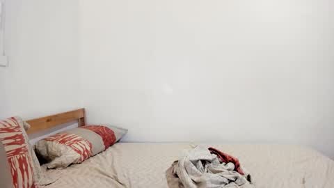 Snapshot of leraimcute chatting on March 1, 3:25 pm Daniel online show from March 1, 3:25 pm