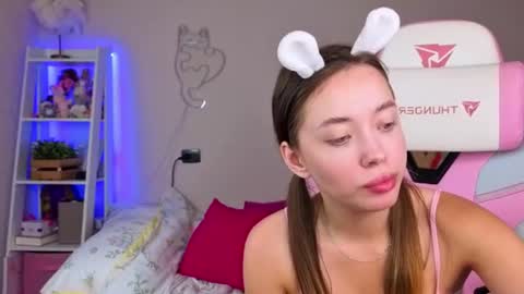 Snapshot of lery_dely chatting on August 3, 9:04 am Valerie online show from August 3, 9:04 am